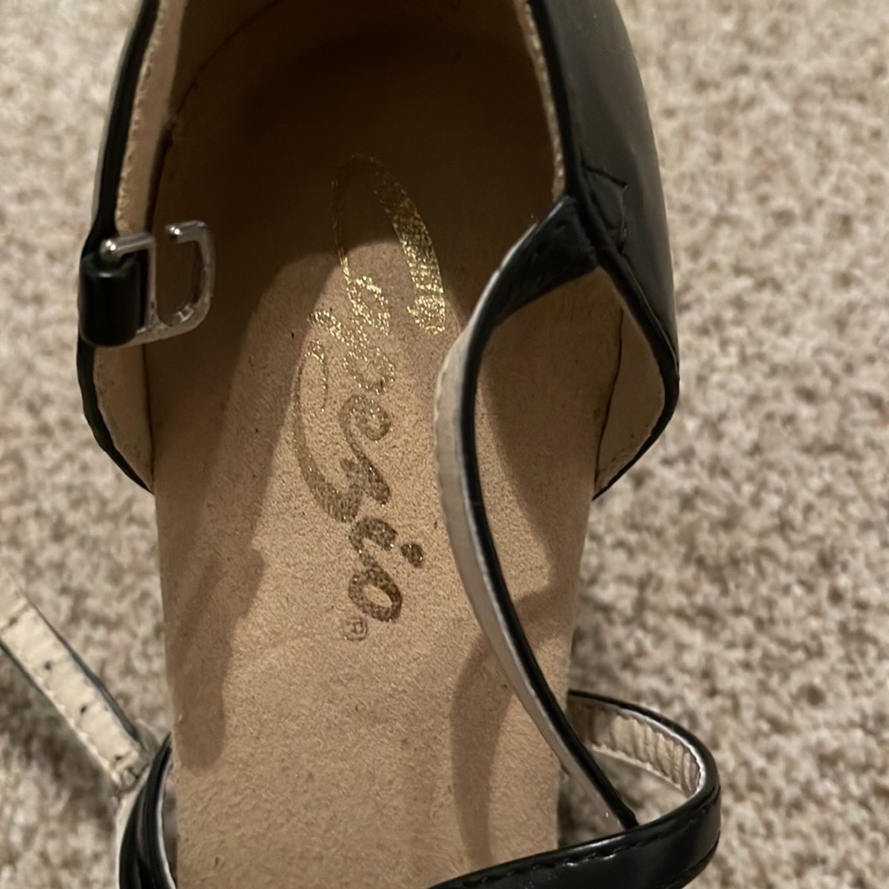 Capezio Black and Tan Strappy Heels - Picture 3 of 4